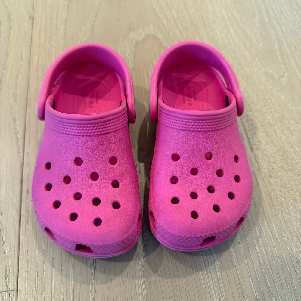8C Toddler Pink Crocs